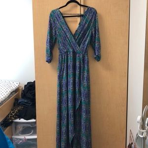 Never worn patterned maxi dress v back